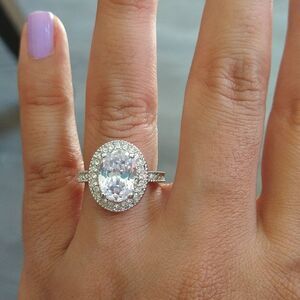 Women’s Silver Tone Oval Halo CZ Ring Size 7 Statement Engagement Style